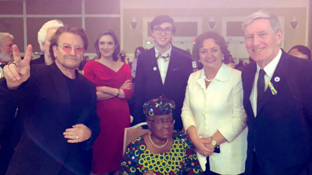 FloretaFaber's tweet photo. I was delighted to be part of the @FulbrightAssoc evening and congratulate #Bono @U2 on receiving the prestigious #FulbrightPrize. 

So happy we are back in-person so I could met so many old and new friends. #Diplomacy in action is beautiful.

Thnx @AmbSzemerkenyi for the invite! https://t.co/jMjcdJ1Zx1