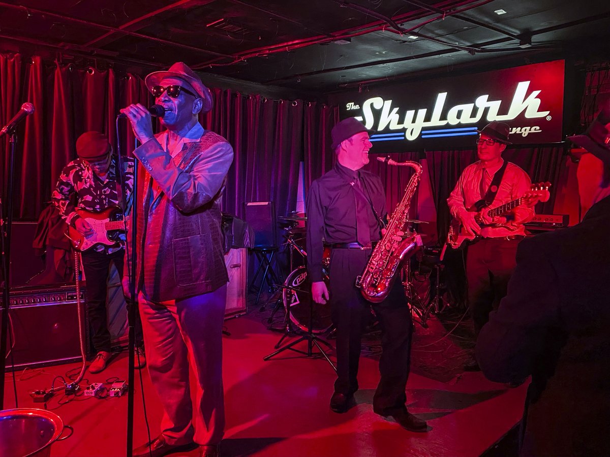 thedailytexan's tweet photo. Airport Boulevard’s Skylark Lounge celebrates East Austin’s rich history with a diverse range of artists who give audiences a place to feel safe and represented.

https://t.co/NIpoFVDIbD https://t.co/8kuQ0WP9vV