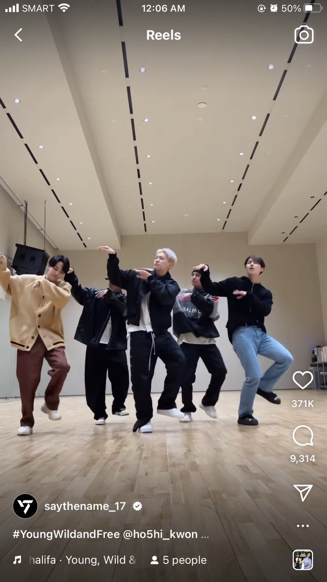 heysookai's tweet photo. MEN  WITH THE CRAZIEST FANS GET TOGETHER https://t.co/oCBxLCgHGs