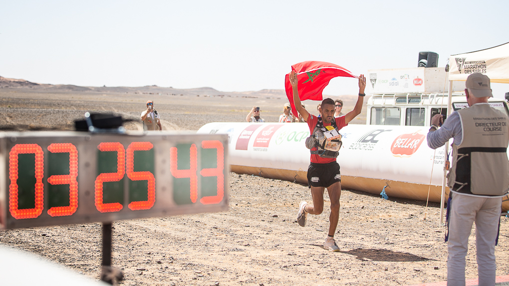 marathonDsables's tweet photo. 9ème victoire sur le MARATHON DES SABLES pour Rachid El Morabity 💥

📸 @breakpictures https://t.co/CQxthrk9cD