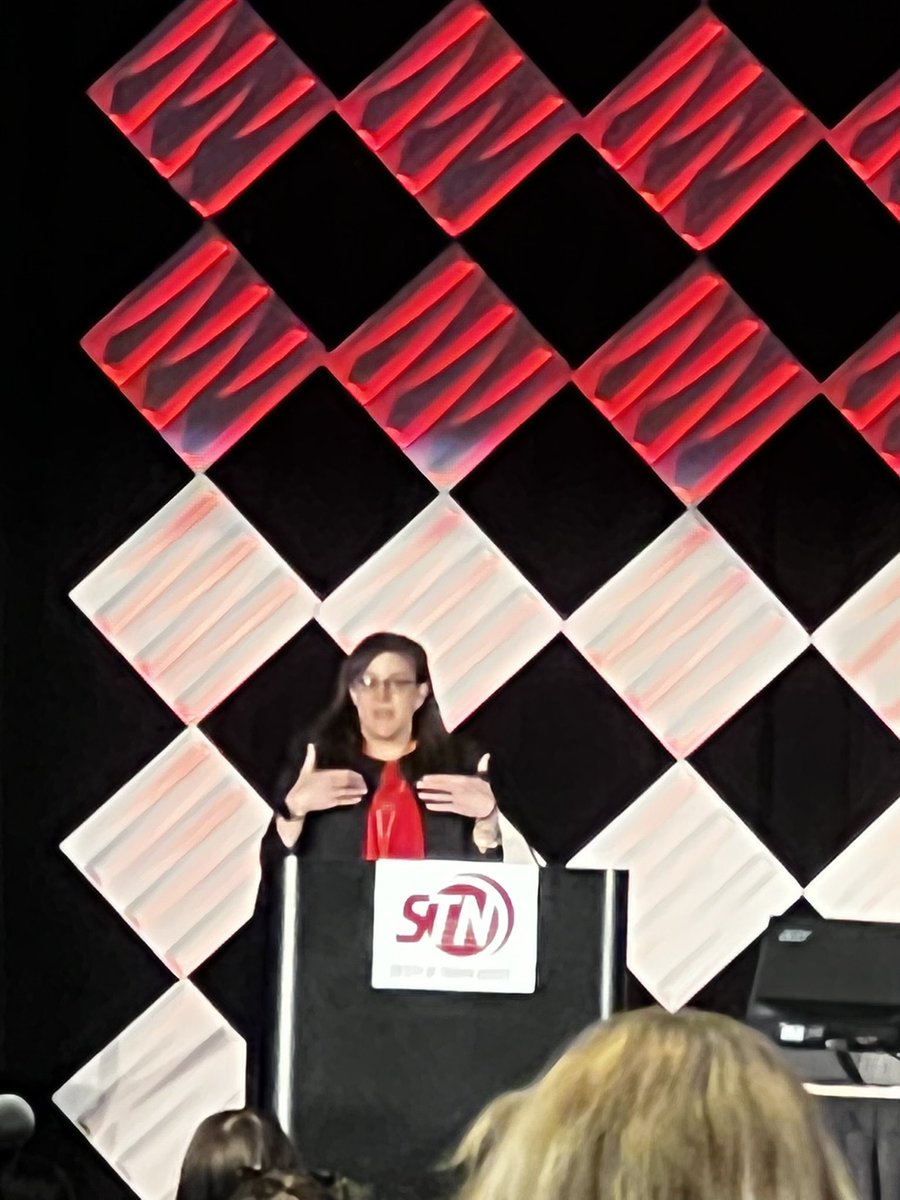 EAST_TRAUMA's tweet photo. EAST Pres @SteinSister presenting at @SocTraumaNurses #TraumaCon2022 https://t.co/loeARvImYS
