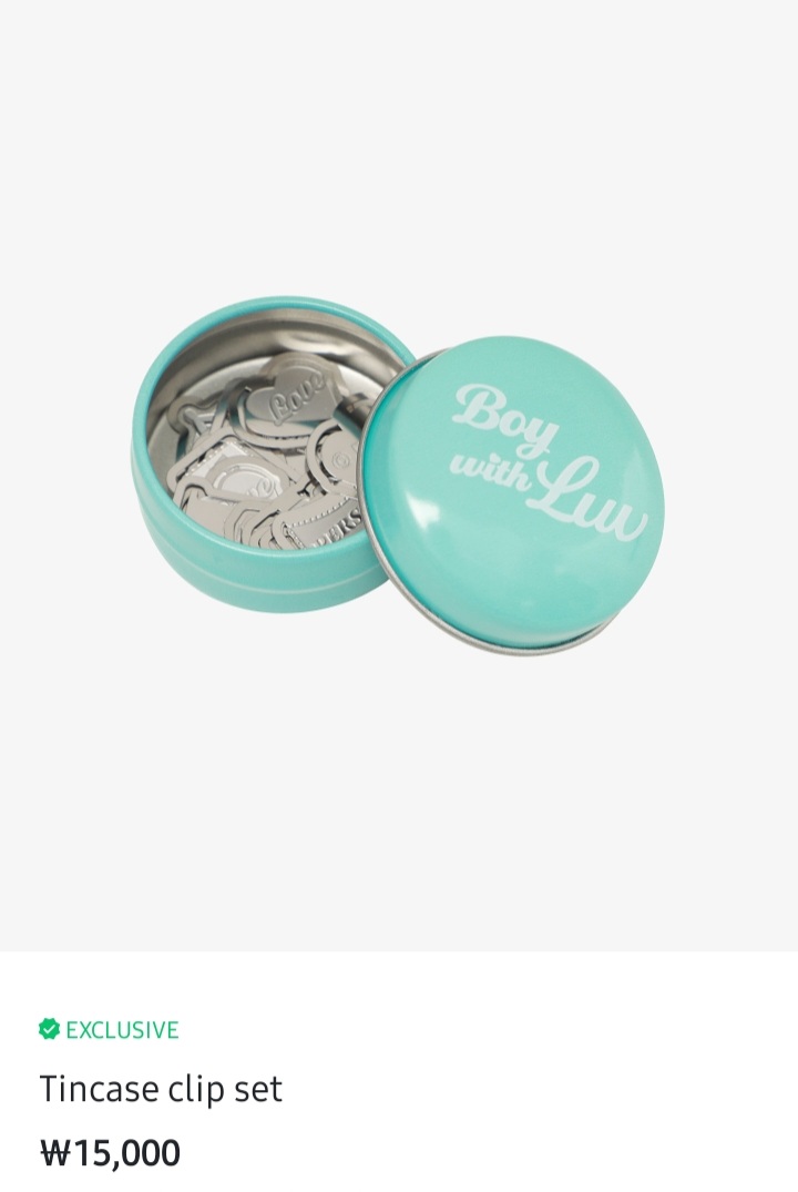 7euphorie's tweet photo. #7euOH
wts lfb ph onhand pls help rt
bts boy with luv tincase clip set
opened to check, very cute 🥰
lowered price bec items come from japan fortune box

original price: 15,000 krw
my price: 400 https://t.co/xgnvkZO1jo