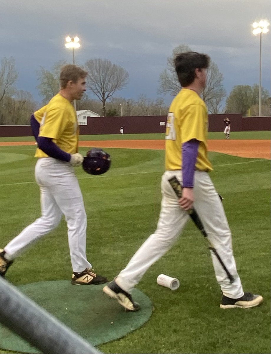 <a href="/lukeboswell13/">luke boswell</a> got his first dinger of the year! 2 run shot over left center at Hardin Co. Wildcats came up short 5-2.