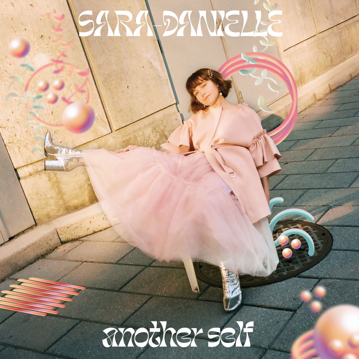 Si vous ne connaissez pas encore Sara-Danielle, vous manquez quelque chose !! C'est la parfaite opportunité de la découvrir puisque son EP Another Self est sorti AUJOURD'HUI 🌸🎊💖
lnk.to/AnotherSelf
