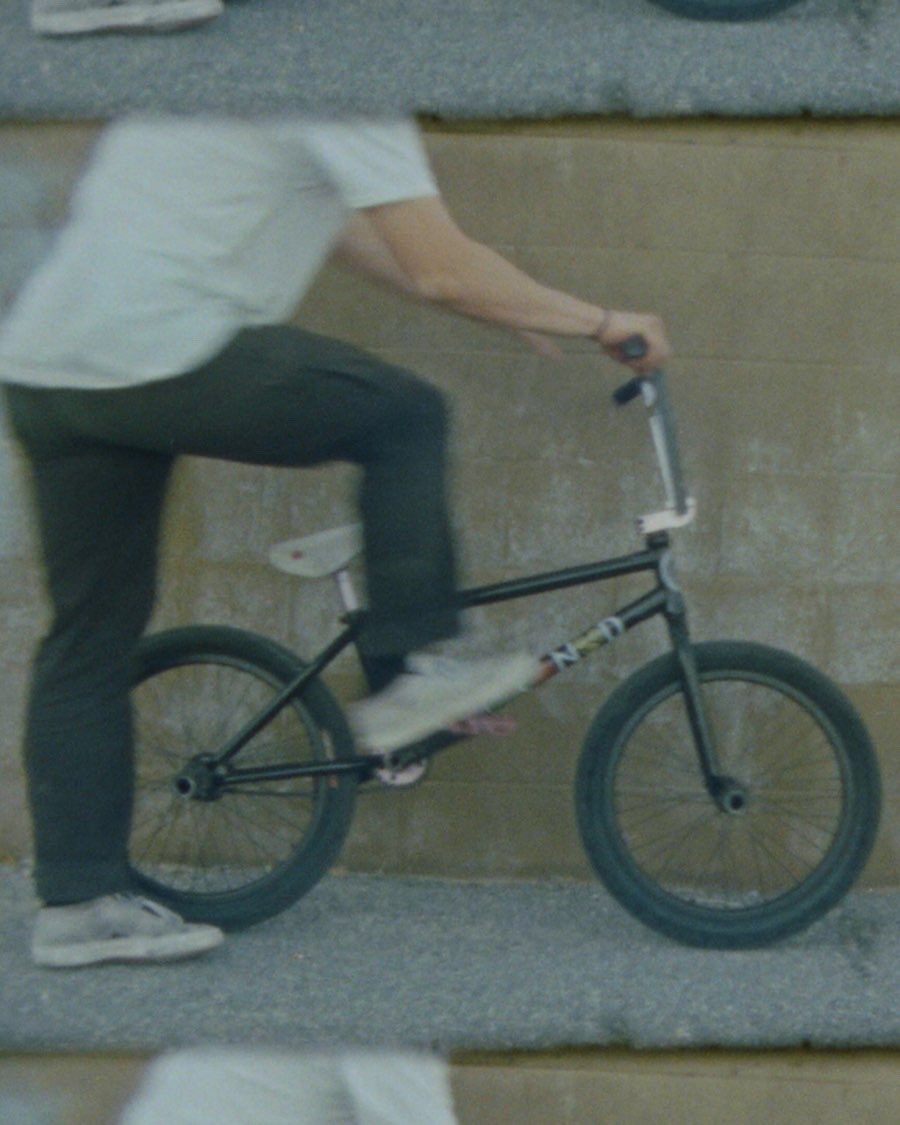 😈 Johnny Raekes’ first signature frame and 4 piece bars are available now at FIENDBMX.COM and finer shops worldwide 🌎 #FIENDING > youtu.be/yIxnz0OQvZA