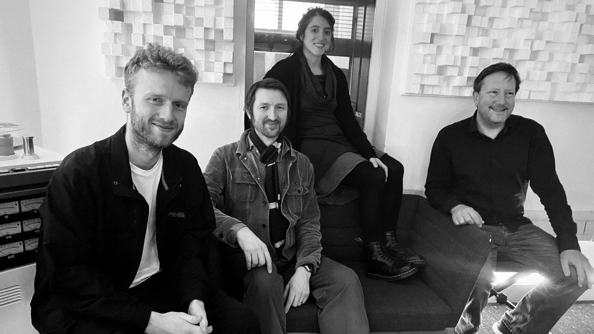 Few shots from last weekend’s session with the brilliant Betty Accorsi Quartet

Really fun couple of days working with hugely talented players

🎷 Betty Accorsi - #SopranoSax #Vocals
🎹 Daniel Hewson - #Keys
🎻 Andy Hamill - #UprightBass #ElectricBass
🥁 Scott Macdonald - #Drums