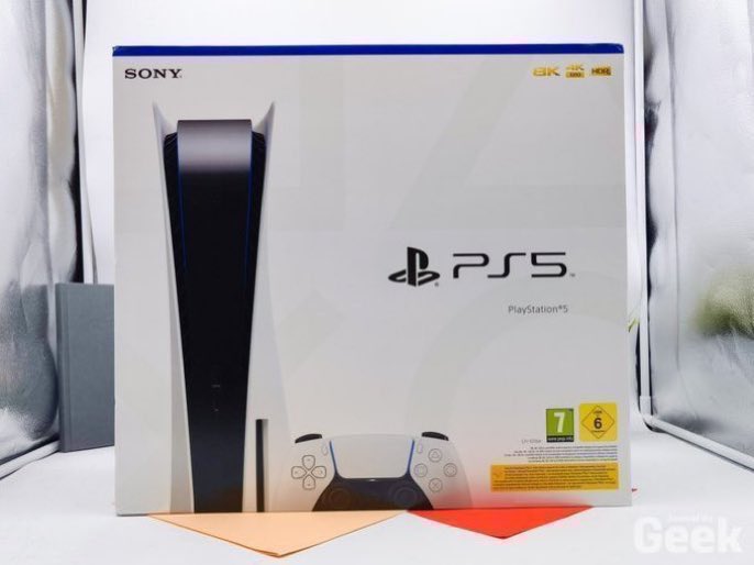 B2lMike's tweet photo. #CONCOURS Une PS5 à gagner! 

Pour participer :

 RT + like 🎬
Follow @zinxkoo &amp; @B2lMike 
Mentionne deux amis 😜 
Tirage au sort : dans 48h https://t.co/206GoW6FEs