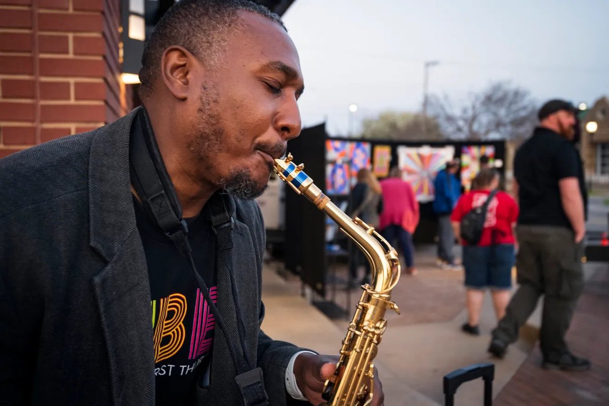 Vearl's tweet photo. I'll be at April Vibes - https://t.co/lo4xzyEZho https://t.co/AASdx6qCLb
