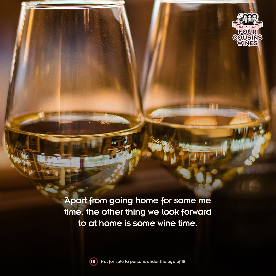 FourcousinsN's tweet photo. Have a glass of wine to kick off the weekend 🍷✨

#fourcousins #fourcousinswine #wine #weekendvibes #FridayFeeling #friday #TGIF https://t.co/xfS8Cirwi3