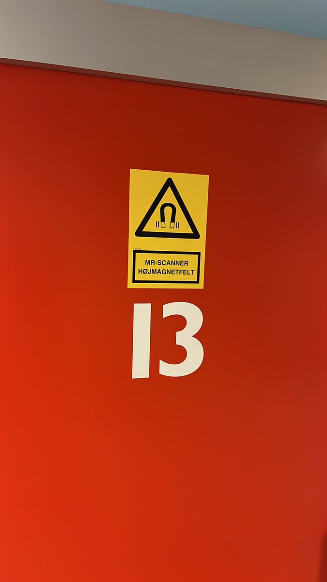 JWHolm's tweet photo. Overtro i forbindelse med MR-scanning? #overtro #superstition #mrscanner https://t.co/ikgTZFjn0b