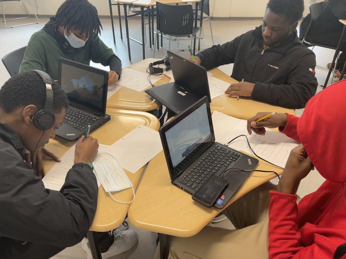 MrYoungCMS's tweet photo. English 3 students working on their persuasive/argumentative essays for #ChickenMadness this past Wednesday. Which chicken restaurant in Jackson is the best? ๐ ๐ #PersuadeMe #BBAM #Round1 @JCMCougars https://t.co/L9W8P0iu8y