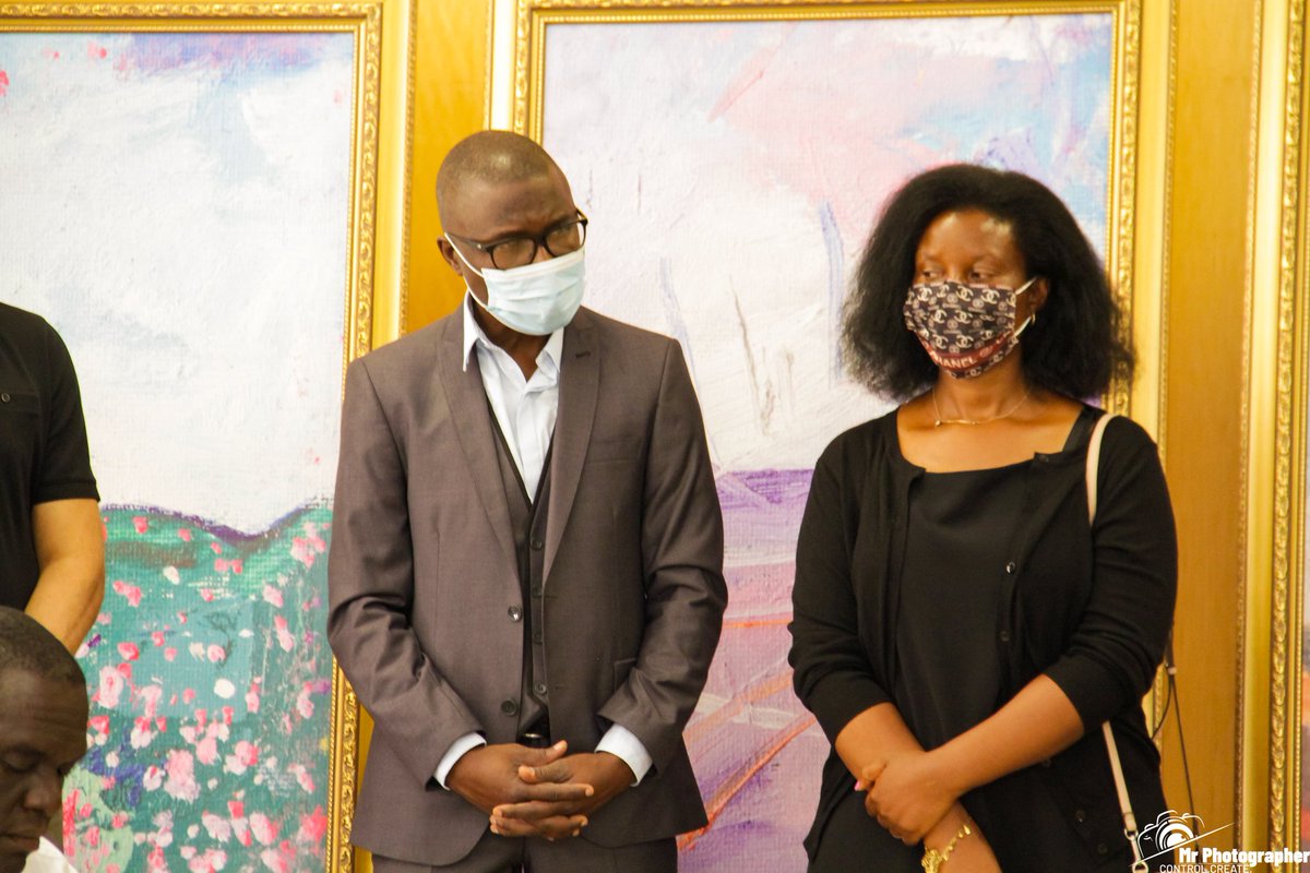 UvadaUganda's tweet photo. Many people have always asked, How can art be used to the benefit of the community?
Well, the Patrick and Carol Bitature Foundation alongside the Dr. Amanda Foundation Tumusiime brought a new perspective to this through an Art Auction of Dr Amanda Tumusiime's paintings as they.. https://t.co/yPKNkD9k9g