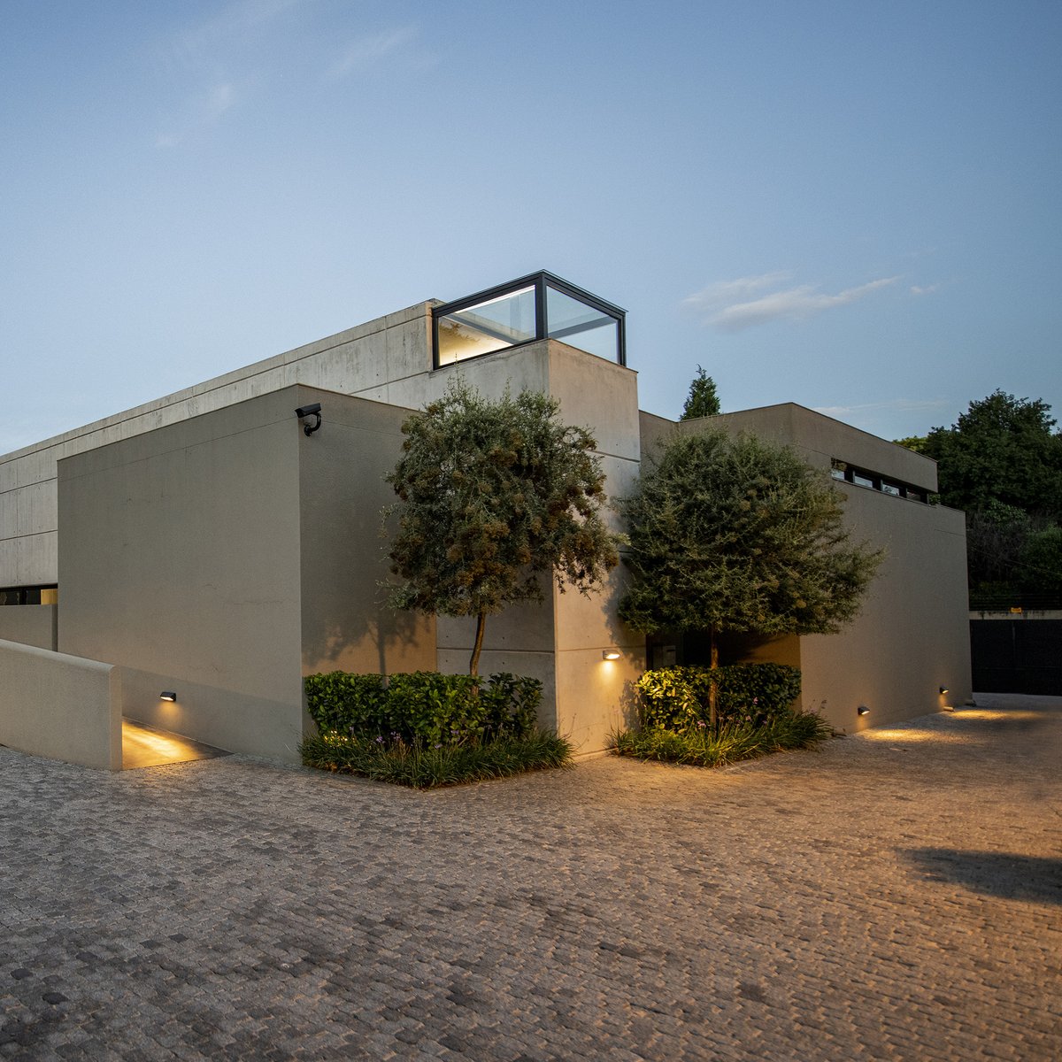 iGuzzini tweet media
