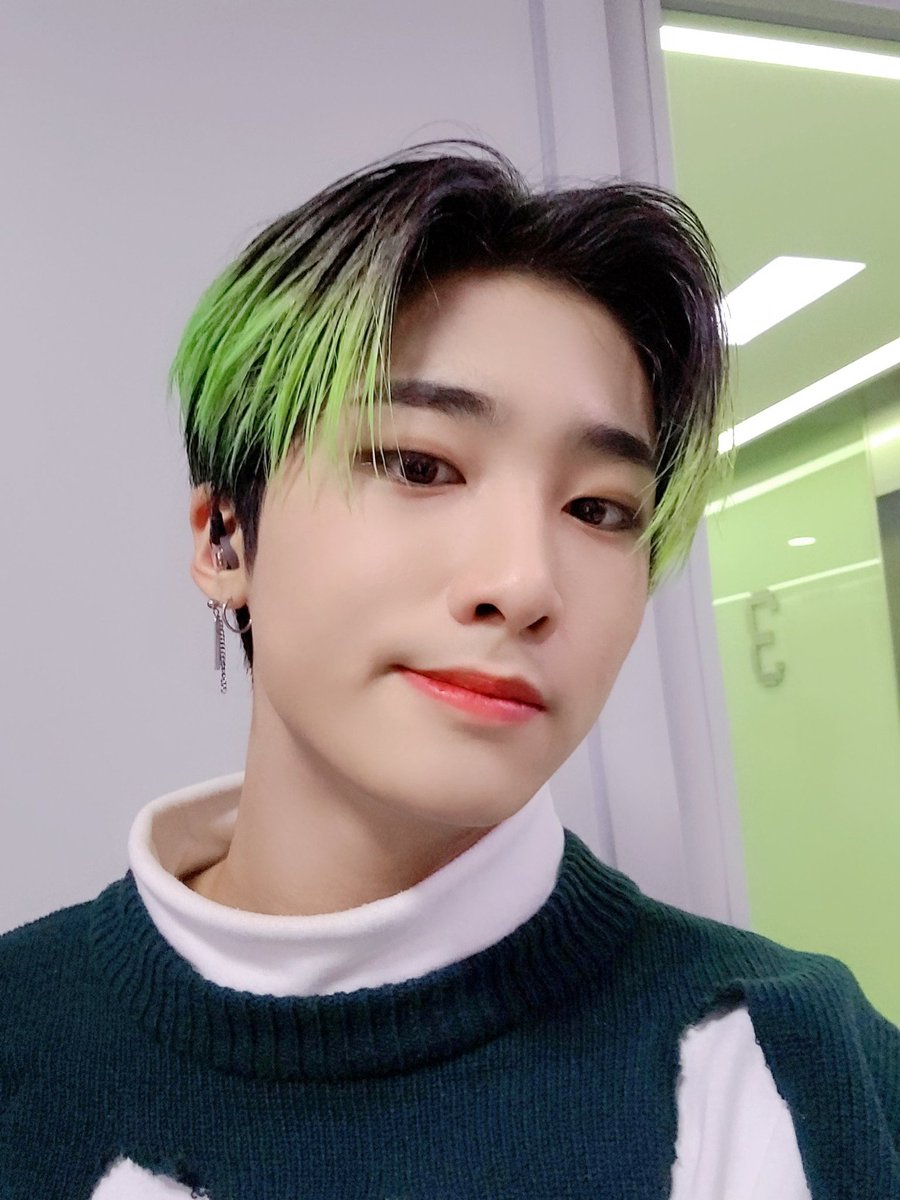 back to normal, have a great weekend jiseong thinkers !!💛