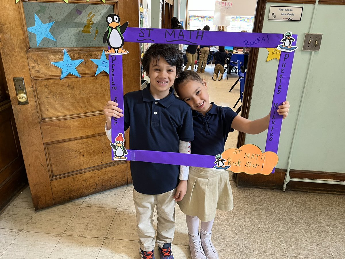 Jen85803622's tweet photo. Congrats to some of our superstars!! They have completed their STMath journeys!! Way to go everyone!! Burncoat Pre rocks!! #BurncoatPrep #jiji #STMath @Lauren_Chuk https://t.co/GflJPrBasb