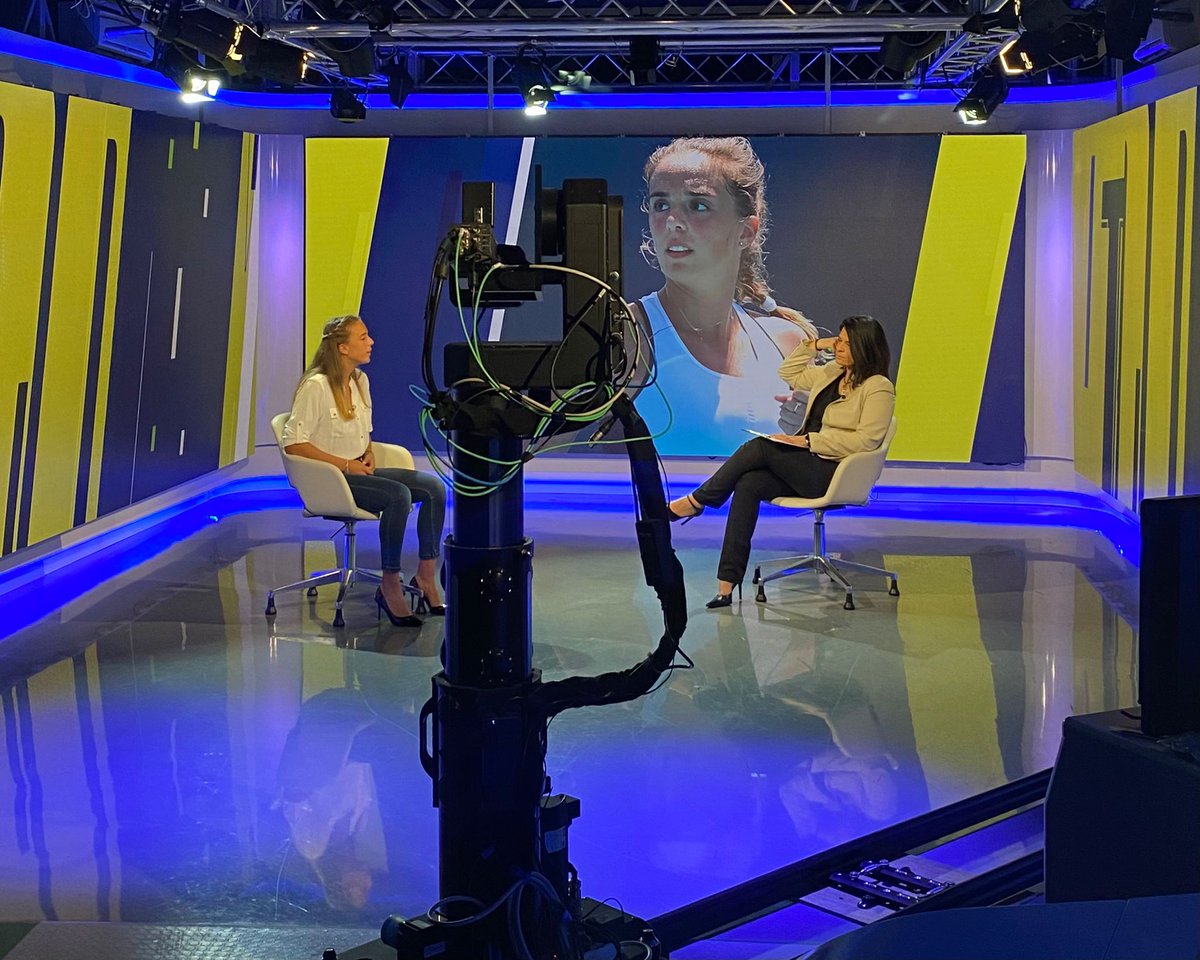 SuperTennisTv's tweet photo. La convocazione in Nazionale, l’ottimo risultato di #Miami e l’ingresso in top 100: oggi su #SuperTennisTV, dopo la finale femminile del #MiamiOpen, non perderti l'intervista a tu per tu con Lucia #Bronzetti 😍

#tennis https://t.co/6akME2faNx