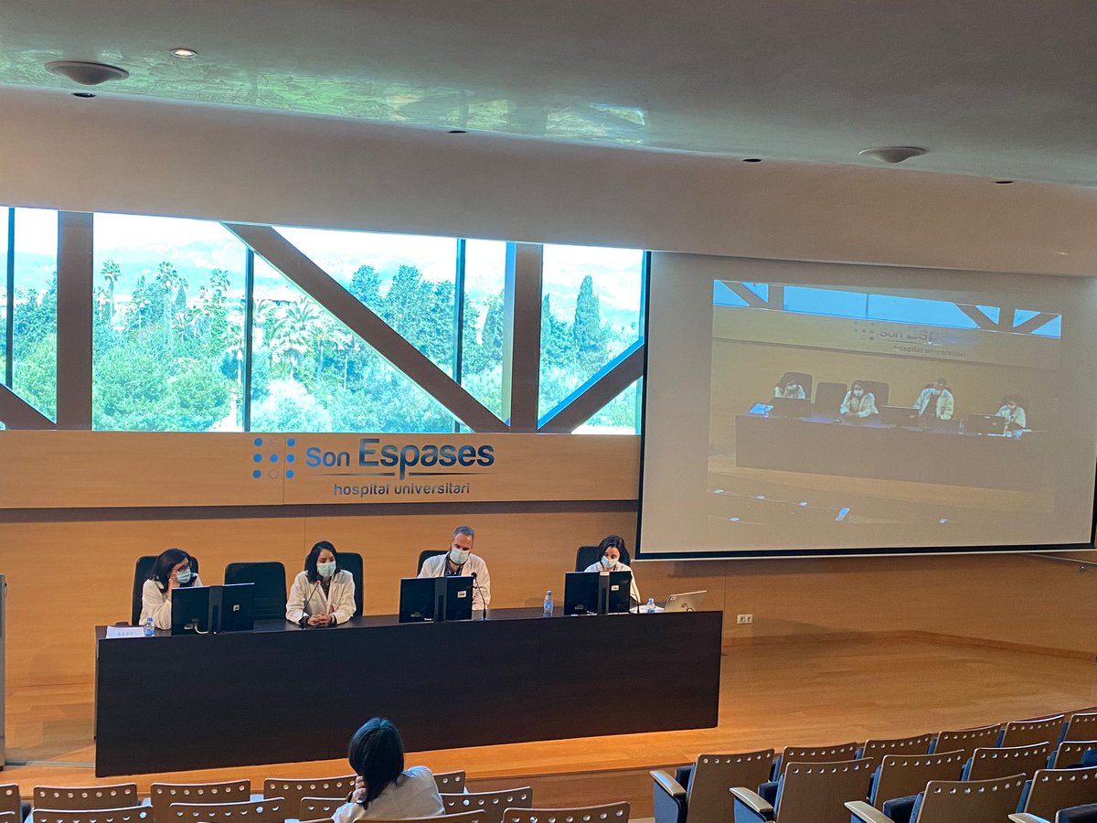 Hoy en el curso hemos disfrutado de unas excelentes charlas a cargo de ponentes locales que nos han hablado de la multirresistencia bacteriana desde diferentes puntos de vista. Dr Xavi Mulet, Dra. Helem Vilchez y Dra. Olga Hidalgo. Gracias