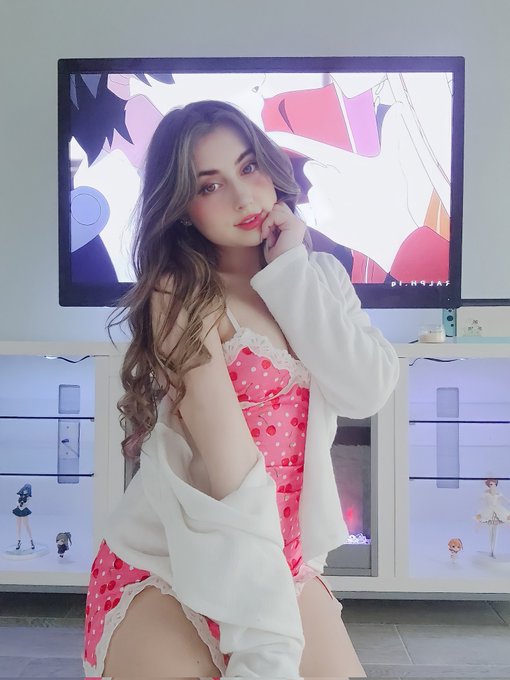 1 or 2? It's Friday baby 🥵 https://t.co/onAWAGN8Ek<a href="/tag/newprofilepic"class="tags"><span>#newprofilepic</span></a>
