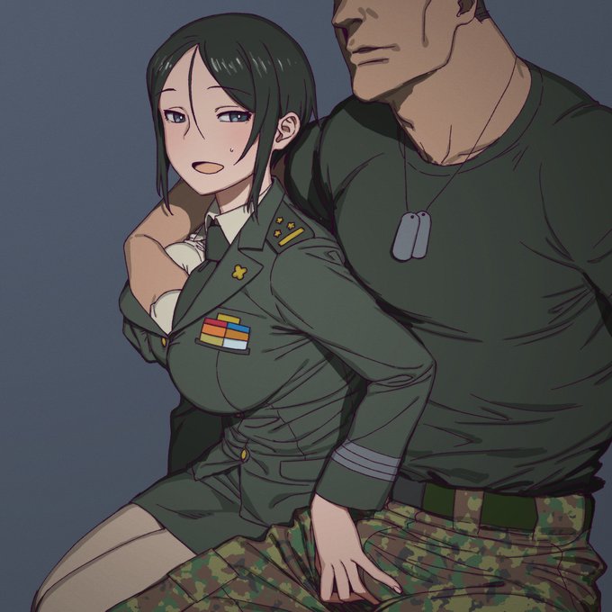 上官らしき人と打ち合わせしている蝶野一尉 