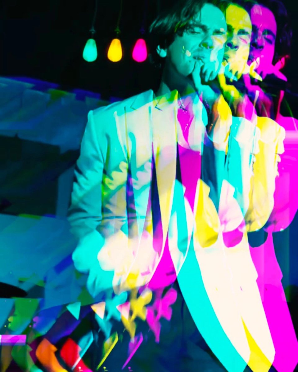 MERCHANT tweet media