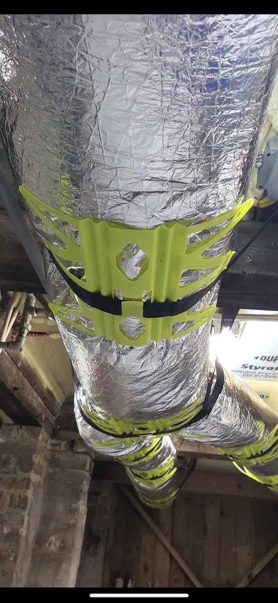 TONERhm's tweet photo. Good shot of the duct supports in my 1890 Island house basement.  You can also see my CI for the underside designed specially to be able to be removed in case of flooding.👍

#tonerhomematters #buildingforensics #forensicwalkthrough #houstonconstruction #houstonhomes https://t.co/nQtaxNLwgf