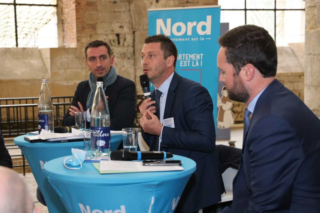 departement59's tweet photo. Les rencontres territoriales se poursuivent dans le #Nord !

@NicolasSiegler rencontre ce soir les maires de l’arrondissement de #Cambrai pour présenter les dispositifs d’aides à l’aménagement en faveur des communes. 

#LeDépartementEstLà pour ses territoires. https://t.co/scGfaG5KXu