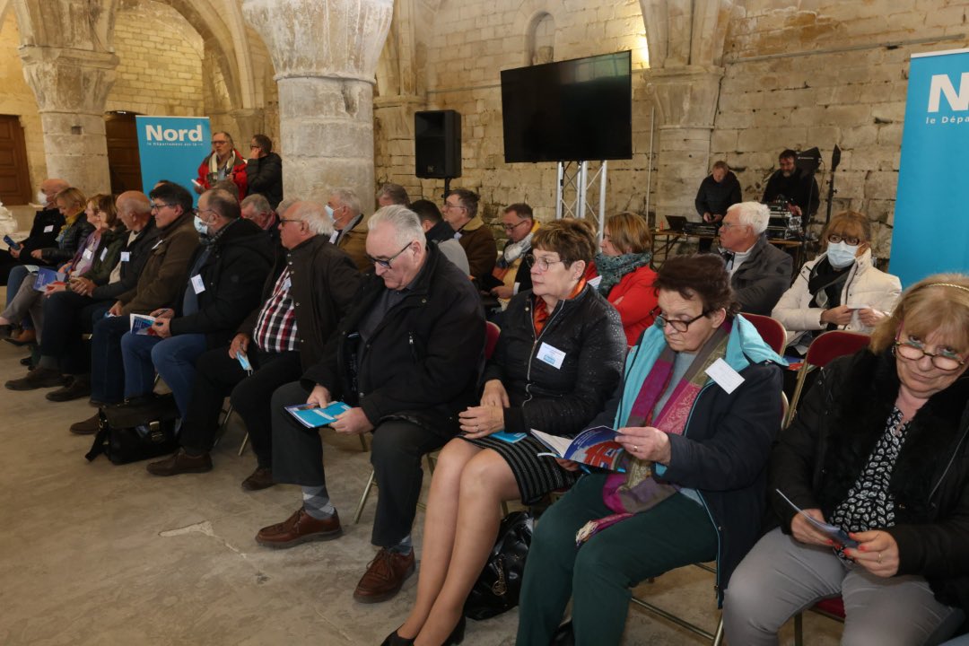 departement59's tweet photo. Les rencontres territoriales se poursuivent dans le #Nord !

@NicolasSiegler rencontre ce soir les maires de l’arrondissement de #Cambrai pour présenter les dispositifs d’aides à l’aménagement en faveur des communes. 

#LeDépartementEstLà pour ses territoires. https://t.co/scGfaG5KXu
