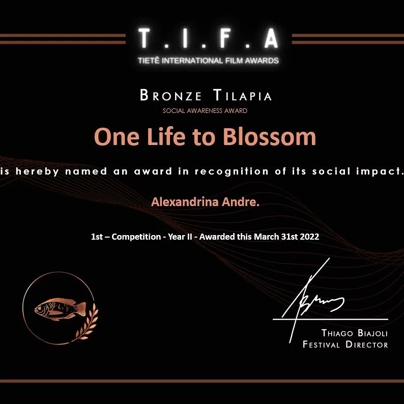 blossom_trans's tweet photo. Yesterday our film was awarded with the Bronze Tilapia Award for Social Impact at the @tietefilmawards ! We are so grateful! Obrigado 🇧🇷 🎉🙌🏿🎉🇧🇷 #Friday #filmawards #Brazil #transdayofawareness #celebrate  #documentary #femalefilmakerfriday https://t.co/U3OgCDYFWZ