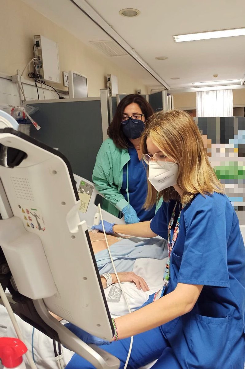 manvigi's tweet photo. Gracias Paula por querer compartir con nosotros este mes de tu formación,aprendiendo a realizar ecografia clínica en el Servicio de Urgencias @HospitalLaFe.Ha sido un placer.
Siempre apostaremos por la calidad asistencial y la seguridad de nuestros pacientes. #POCUSLaFe https://t.co/E9psGF1V7E
