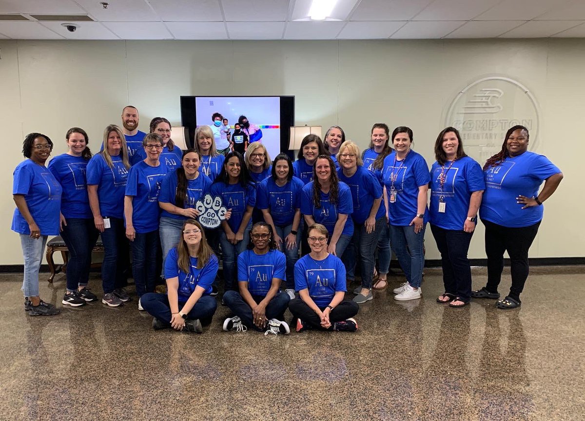 Comptoncubs's tweet photo. Compton celebrates World Autism Day!! @CobbSchools @lairbeth1 @ACLittle23 #lovetolearnhere https://t.co/BcOKLMA5DD