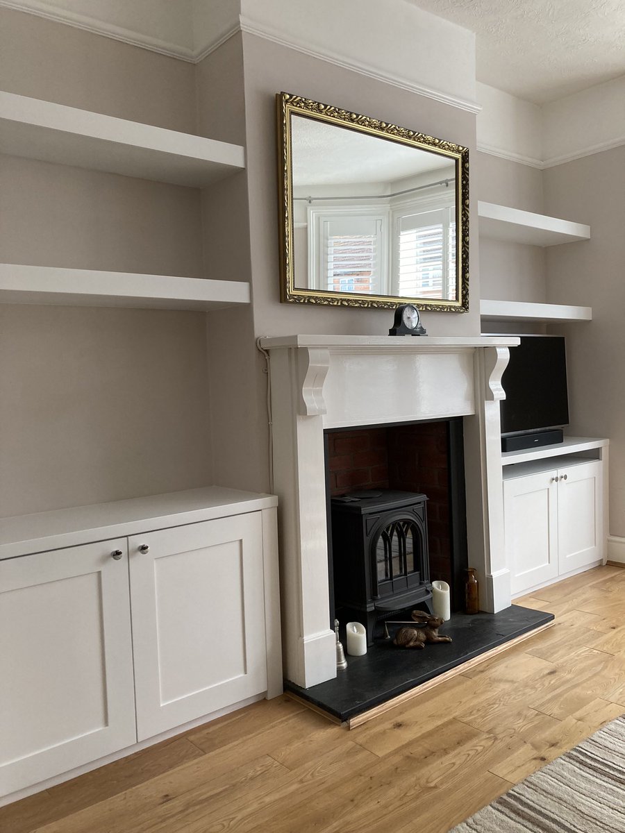 bespokepropert1's tweet photo. #carpenter #fittedfurniture #worthing https://t.co/e9izluHR4G https://t.co/sQVHGscZZ0