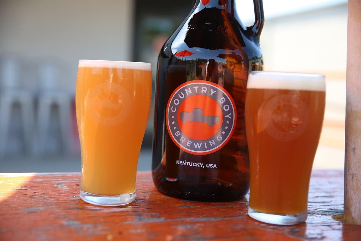 CountryBoyBrew's tweet photo. We are filling growlers at both taprooms!  Join us for a pint and take home any of our draft only brews to enjoy at home this weekend.  

#forthecountry #growlerfill #weekendpints #drinkcountryboy https://t.co/0TD9UPvVIj