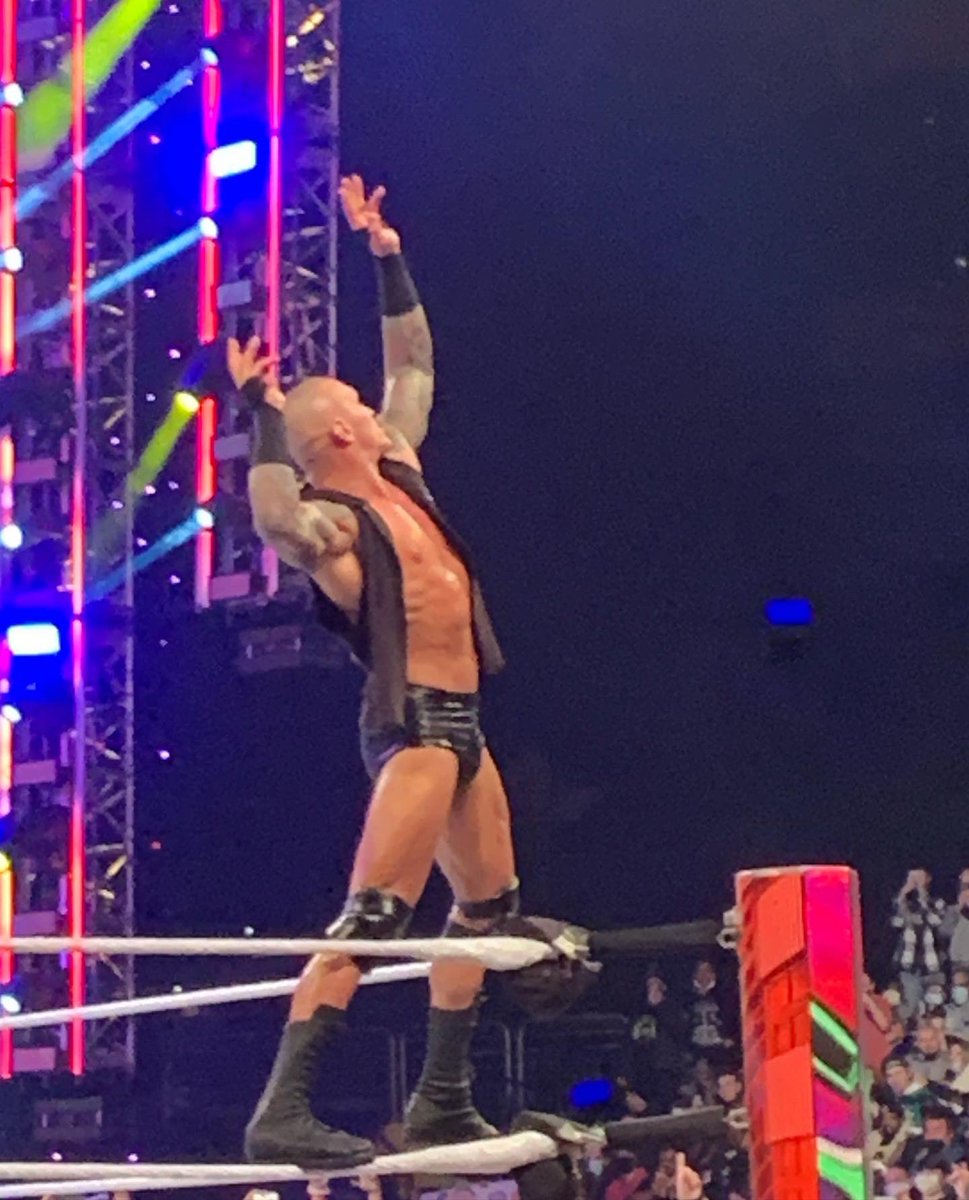 RocketQueenKim's tweet photo. Happy Birthday to the Viper @RandyOrton! πβ₯οΈ #slthr https://t.co/qUZQI1HBgB