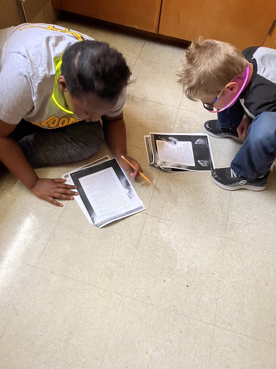 hyde4th's tweet photo. Students are glowing bright as they use their prior knowledge and clues from the text to answer inferencing questions. @HydePrincipal @HydeElem #gowarriors https://t.co/urFuLzU311