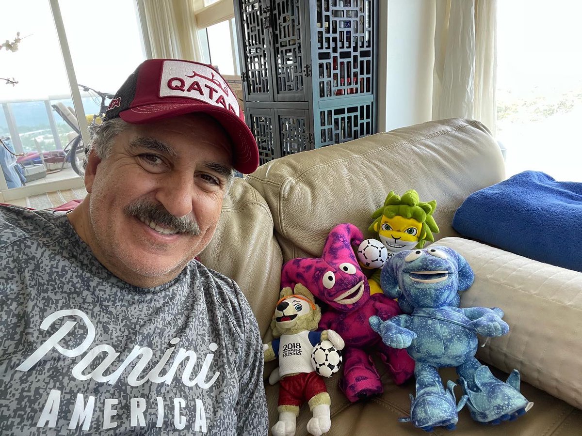 FernandoFiore's tweet photo. @Goal_en_espanol VIVA LAS MASCOTAS https://t.co/f9FbTSZINr