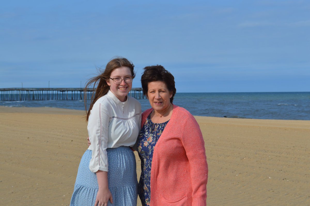 virginiafccla's tweet photo. Your #VAFCCLA State Executive Council is so excited to be back in Virginia Beach for our in-person Virginia #FCCLA 2022 State Leadership and Recognition Conference! Good luck in your STAR 🌟 Events competitions today and we hope you enjoy exploring the #SLRC22 expo until 3:30pm. https://t.co/UwMzcSjuYK