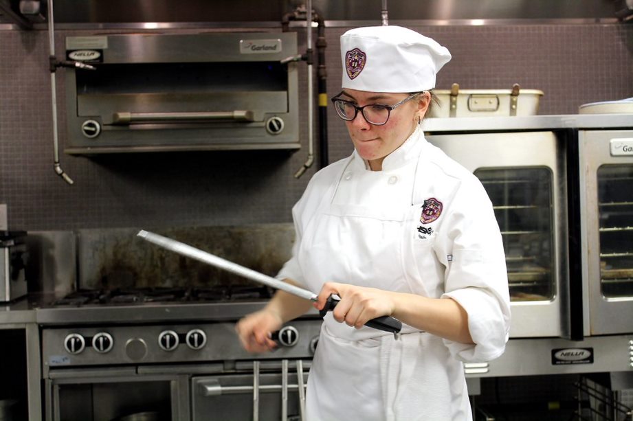 CobbGriffin's tweet photo. Good luck to PJ Hospitality SHSM Program student Krystal in the Skills Ontario Culinary Arts Competition Qualifiers @skillsontario. Krystal has put in a lot of work and done a great job preparing her submission. #PJThunderbirds @PJCSC @GEDSB https://t.co/1Z3T8mdbPG