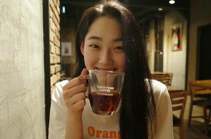 najournals's tweet photo. #waterine #markmina : rewel ya? https://t.co/ihVSsucEyi