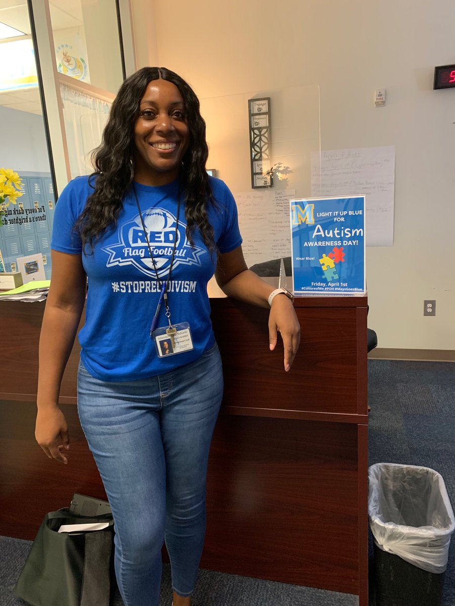 TamickaJones15's tweet photo. Mays High School Goes Blue https://t.co/6BHXHjZJMx