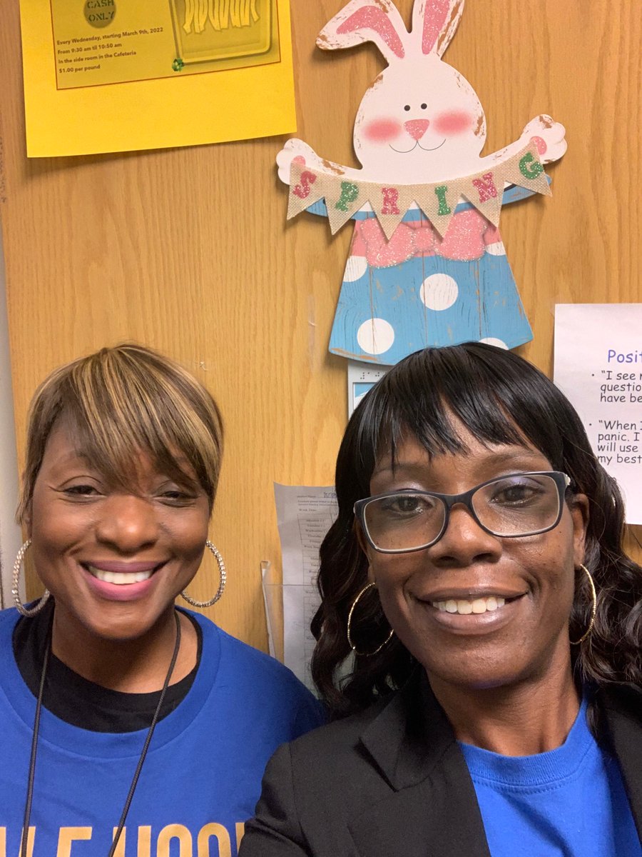 TamickaJones15's tweet photo. Mays High Goes Blue https://t.co/VUYb4eijF2