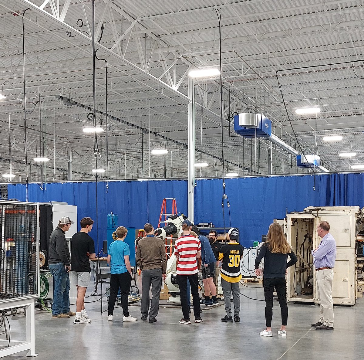 Melton_Machine's tweet photo. We were excited to have students from Four Rivers Career Center visit us.  These students are future Engineers learning about how we provide solutions. https://t.co/VpOlSV7g5q