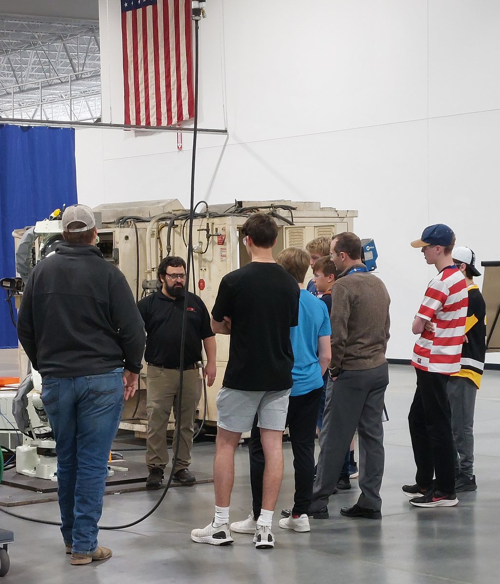 Melton_Machine's tweet photo. We were excited to have students from Four Rivers Career Center visit us.  These students are future Engineers learning about how we provide solutions. https://t.co/VpOlSV7g5q
