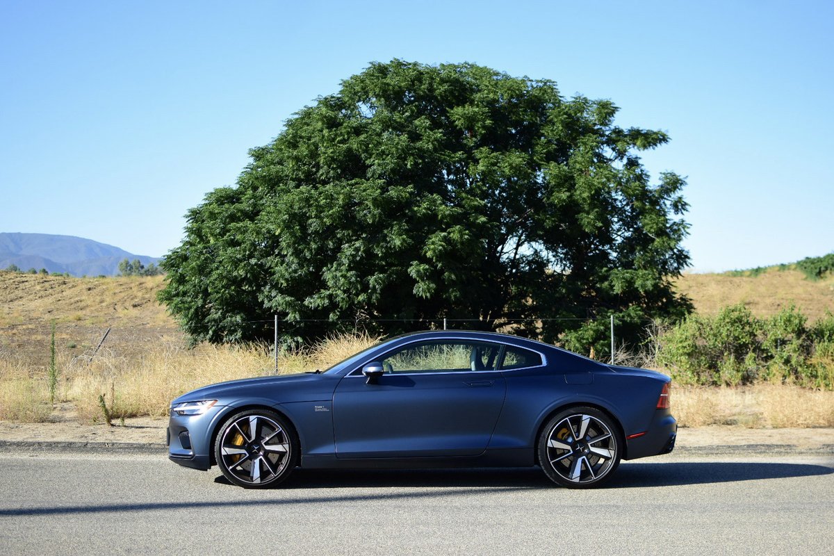 PolestarOC's tweet photo. Dressed for any occasion, formal or otherwise. #Polestar1

#polestarcommunity #polestarperformance #polestardesign #evLife #electricvehicle #ev #electriccar #Hybrid #OrangeCounty #SouthCoast #lagunabeach #NewportBeach https://t.co/S9KgEE6VW3