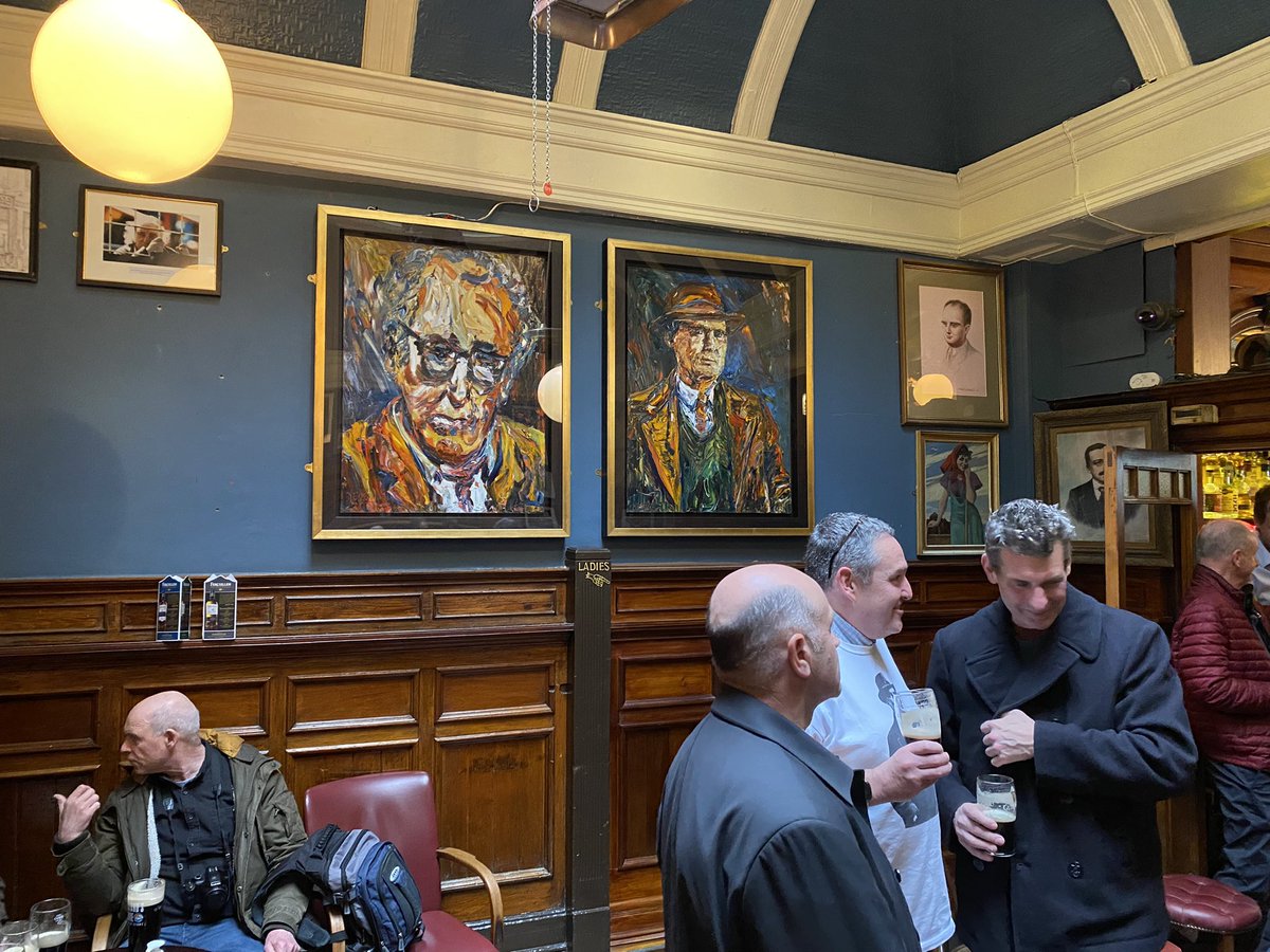FrankmcnallyIT's tweet photo. Great to see the back room of @Thepalacebar21, literary salon of 1940s Dublin, open again for Mylesday & now overseen by new portraits of Patrick Kavanagh and the man himself. https://t.co/SNF2AV9QZA