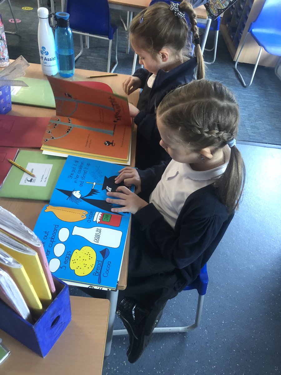 MrsWatts11's tweet photo. The children of @AveleySchool would like to thank you for our 400 stunning new books. #WorldofStories! @PuffinBooks @literacy_trust @BarringtonStoke @SweetCherryPub @lantanapub @_KnightsOf @Scallywagpress @TheEmmaPress @bsmallpub @ace_national https://t.co/KwJkkDBBLZ