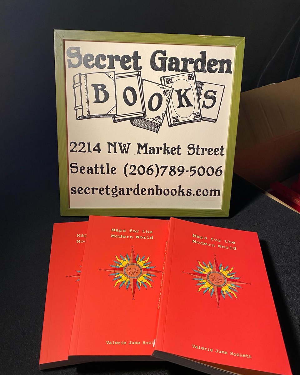 Thanks so much @secretgardenbks for selling my book at the show in Seattle!!!  <a href="/AndrewsMcMeel/">Andrews McMeel</a>