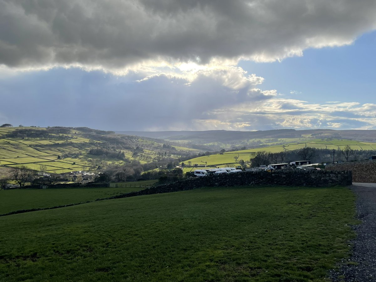 BradfieldBrew's tweet photo. Happy Friday folks!
No filter required, just need a pint ๐บ๐
#happyfriday #needapint #bradfieldbrewery https://t.co/3aQUGBuJmu