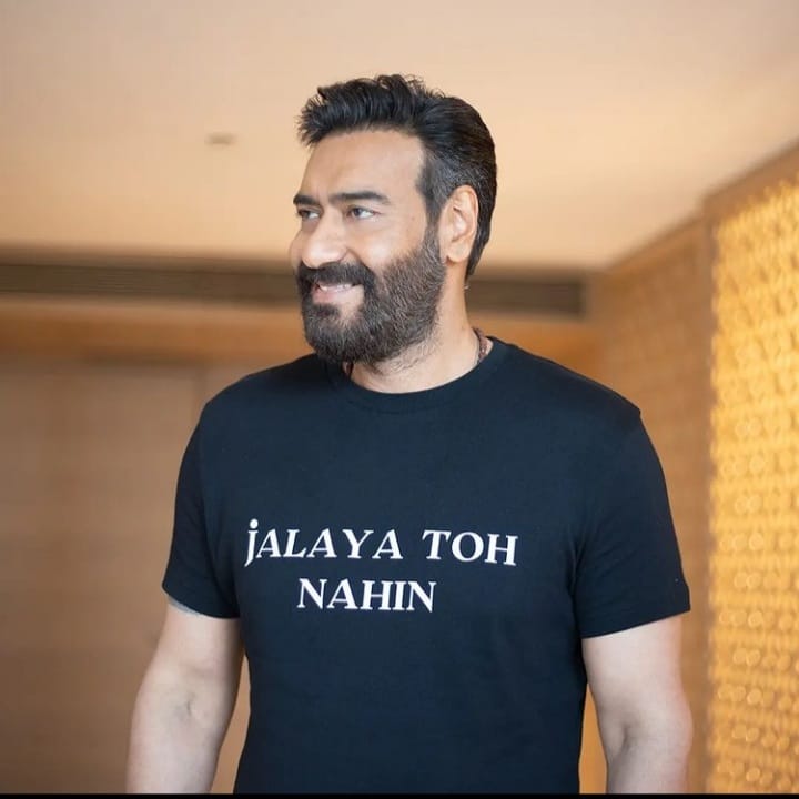 DevgnFanHouse's tweet photo. Your acting is fab n ur sheer presence make movie more thrilling. Thank you @ajaydevgn  for entertaining us.
#HappyBirthdayAjayDevgn https://t.co/O1raSiNigz