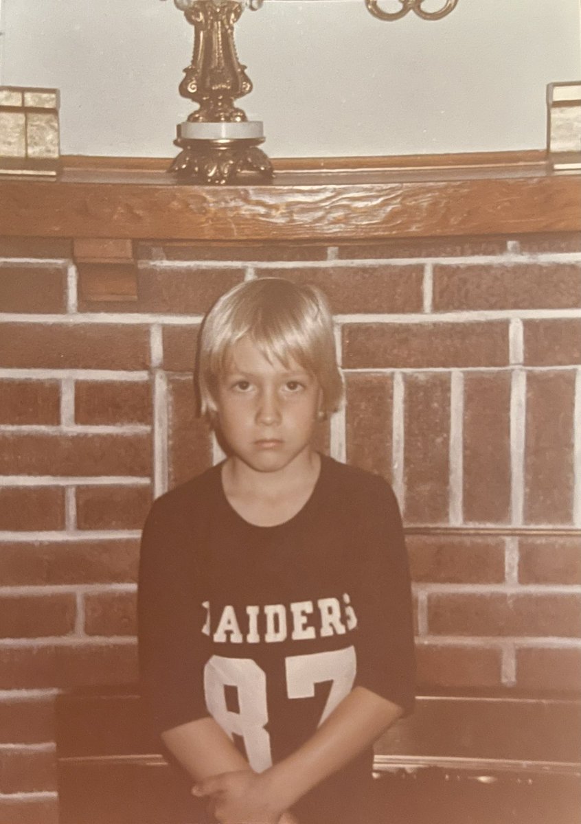 MyKroddis's tweet photo. @NFL @Raiders @NFL @beermandroy @WickedSimonds @PatrickTimm3...MANY years ago, not sure it was a "jersey" or not but...Dave Casper #87 https://t.co/PRMoH38g9x