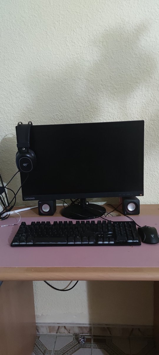 flowersnu_'s tweet photo. IMPORTANTE

⚠️ SE VENDE PC PRÁCTICAMENTE SIN USO Y MUY BUENO PARA JUGAR ⚠️

Se vende con todos sus periféricos y monitor

i5 9400 2'9 ghz
RAM 16 GB 2666
Rx 570 OC 8gb GDDR5
2TB HDD
Fuente alimentación 450W 80 plus bronze

900 euros todo, el ordenador solo serían 800 (negociable) https://t.co/3IOPXj6iZo